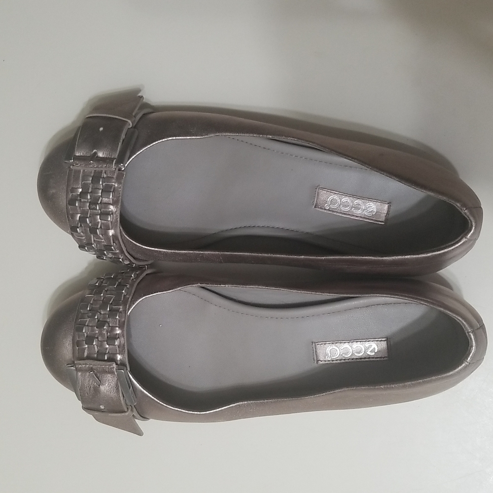 Ecco Owando Metallic leather comfort ballet flat EU38  US 7